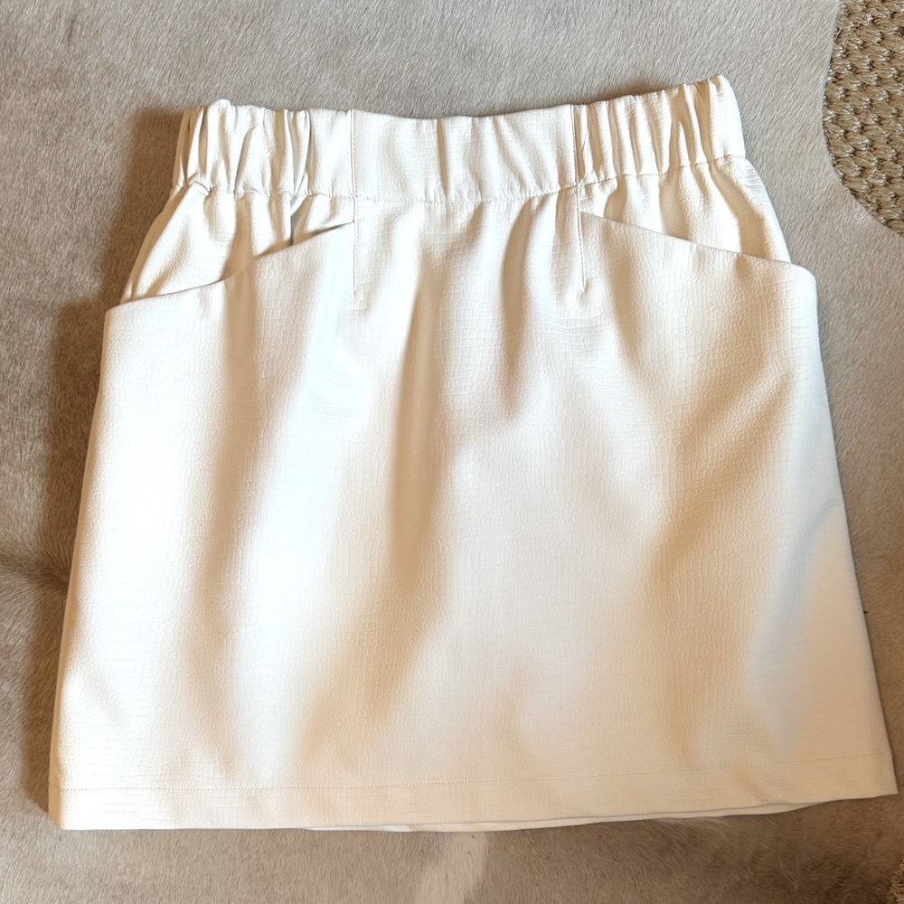 Sincerely Ours cream/ivory skirt